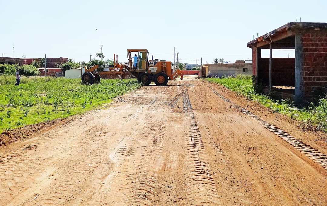 Planejamento urbanístico da Secretaria de Infraestrutura de Aparecida coloca em ação trabalho de abertura das avenida em loteamentos da cidade