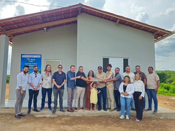 Prefeito João Neto entrega casas populares e garante mais dignidade a famílias de Aparecida