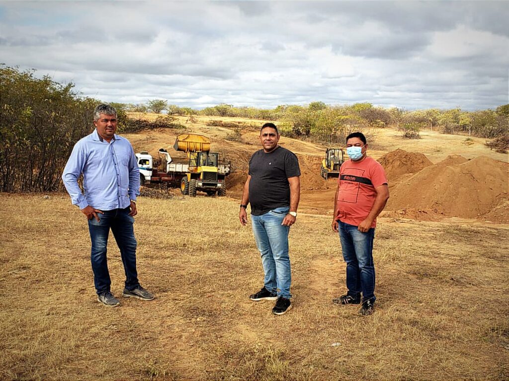 Prefeitura de Aparecida inicia o melhoramento das estradas de acesso do Assentamento Novo I
